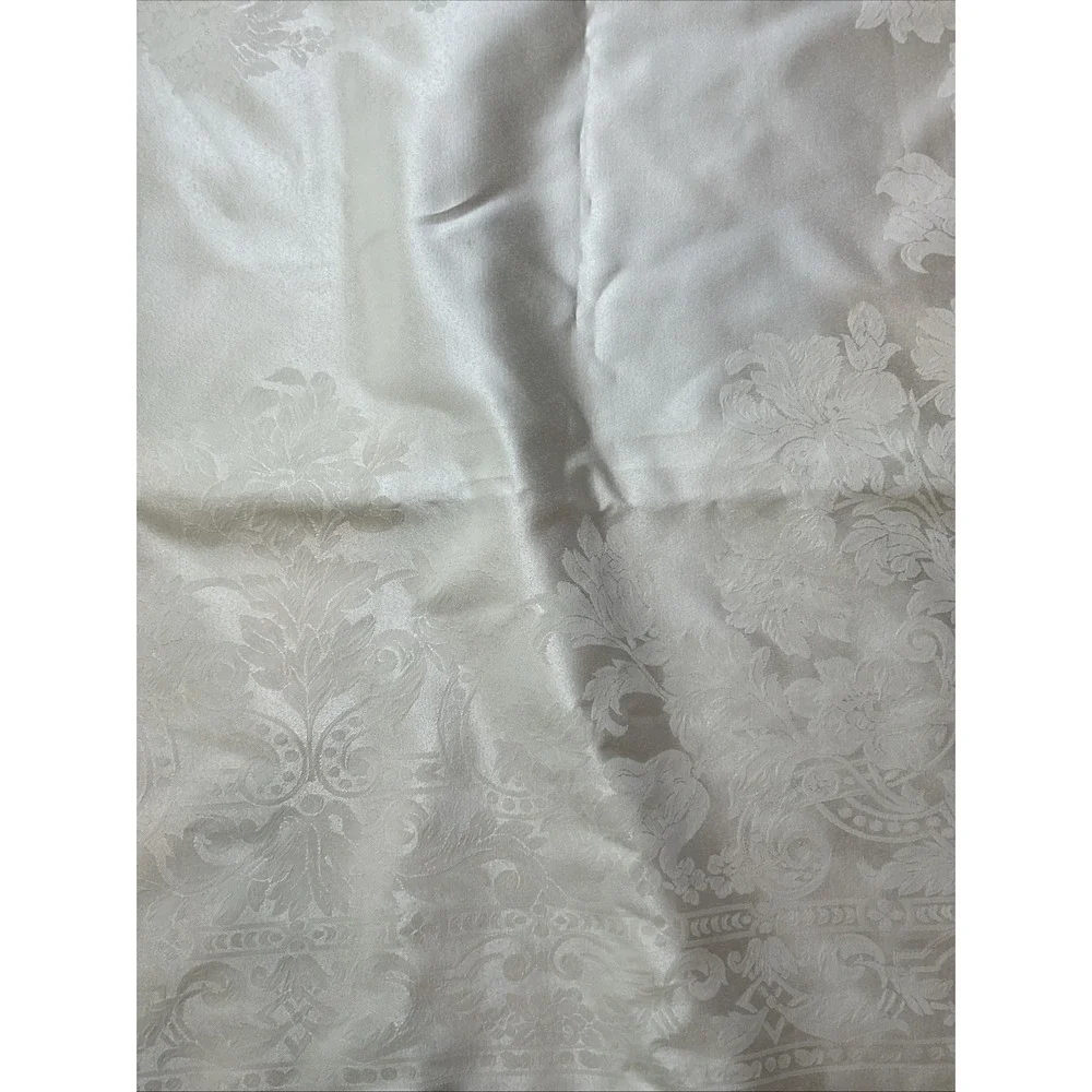 Waterford Table Cloth Ivory Cotton Poly Blend Damask Taiwan 59